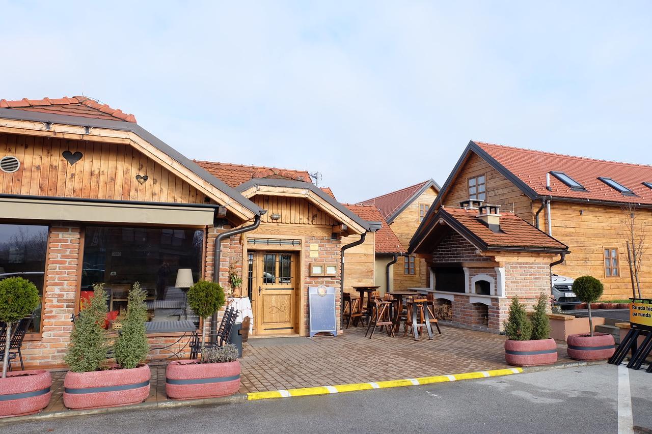Zlatar Bistrica Zagorske Hize Purga Bed & Breakfast エクステリア 写真